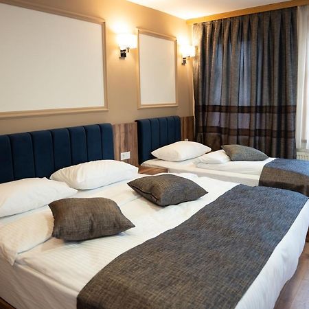 Amber Hotel Sarajevo Exteriör bild