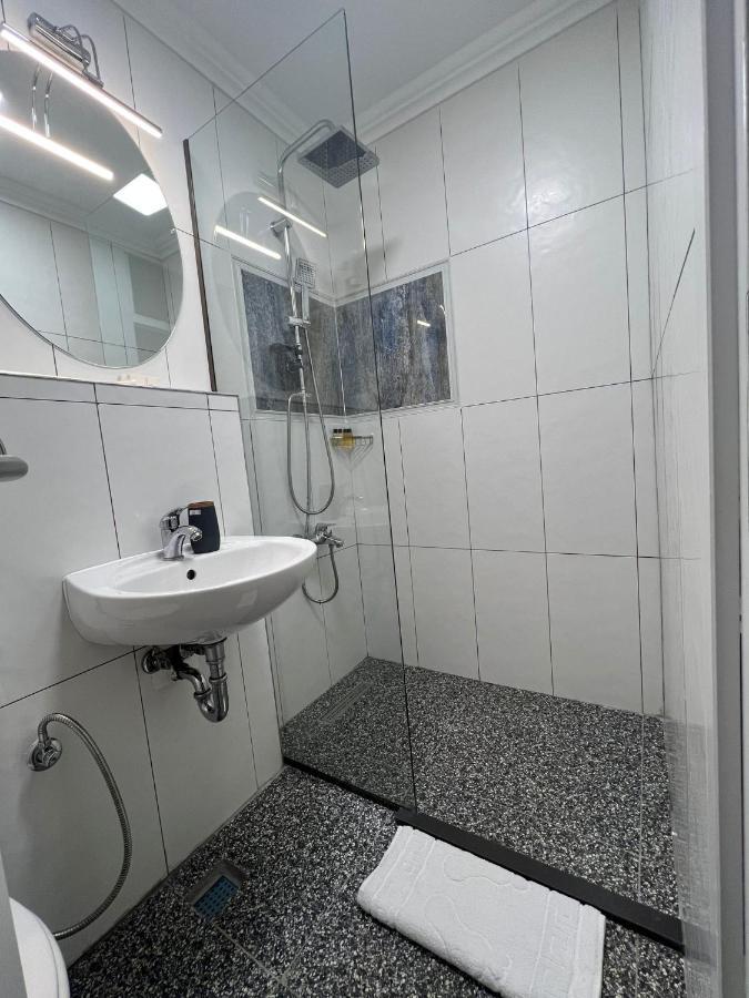 Amber Hotel Sarajevo Exteriör bild